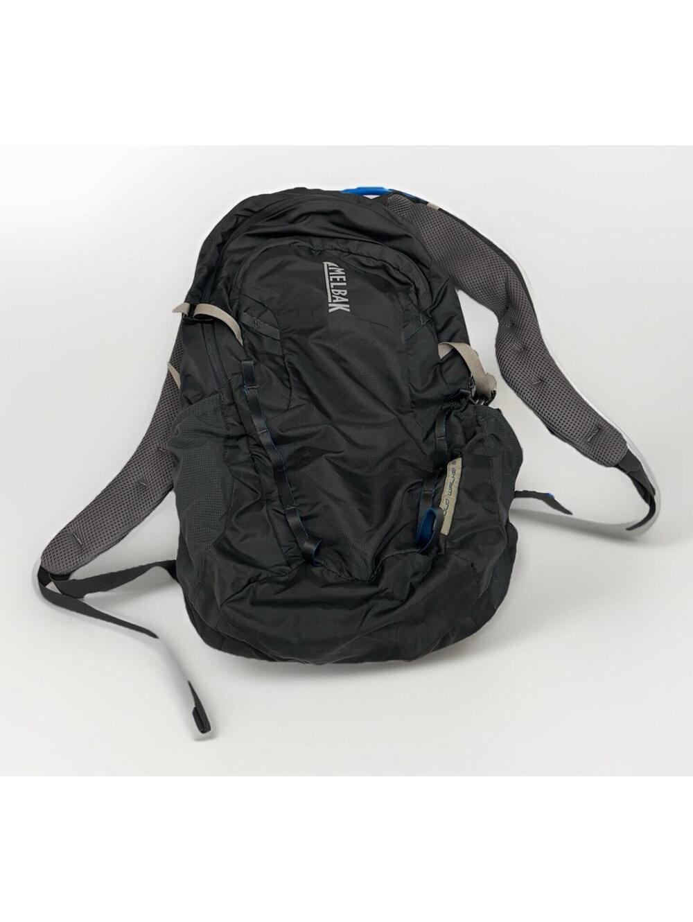 CamelBak Cloud Walker 18 Hydration Backpack Hiking/biking Black/Grey